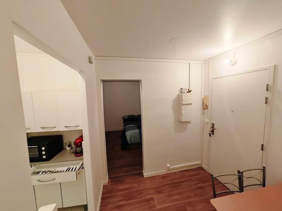 Ferienwohnung F1 Equipe Avec Ascenseur, Parking Et Pres Des Transports Argenteuil Exterior foto